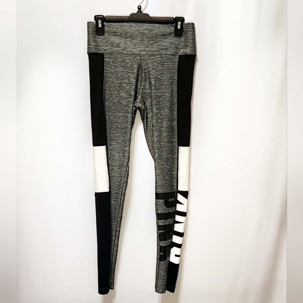 Bn (M) VS Pink Bonded leggings w/faux leather w/see thru lines on leg msrp $74